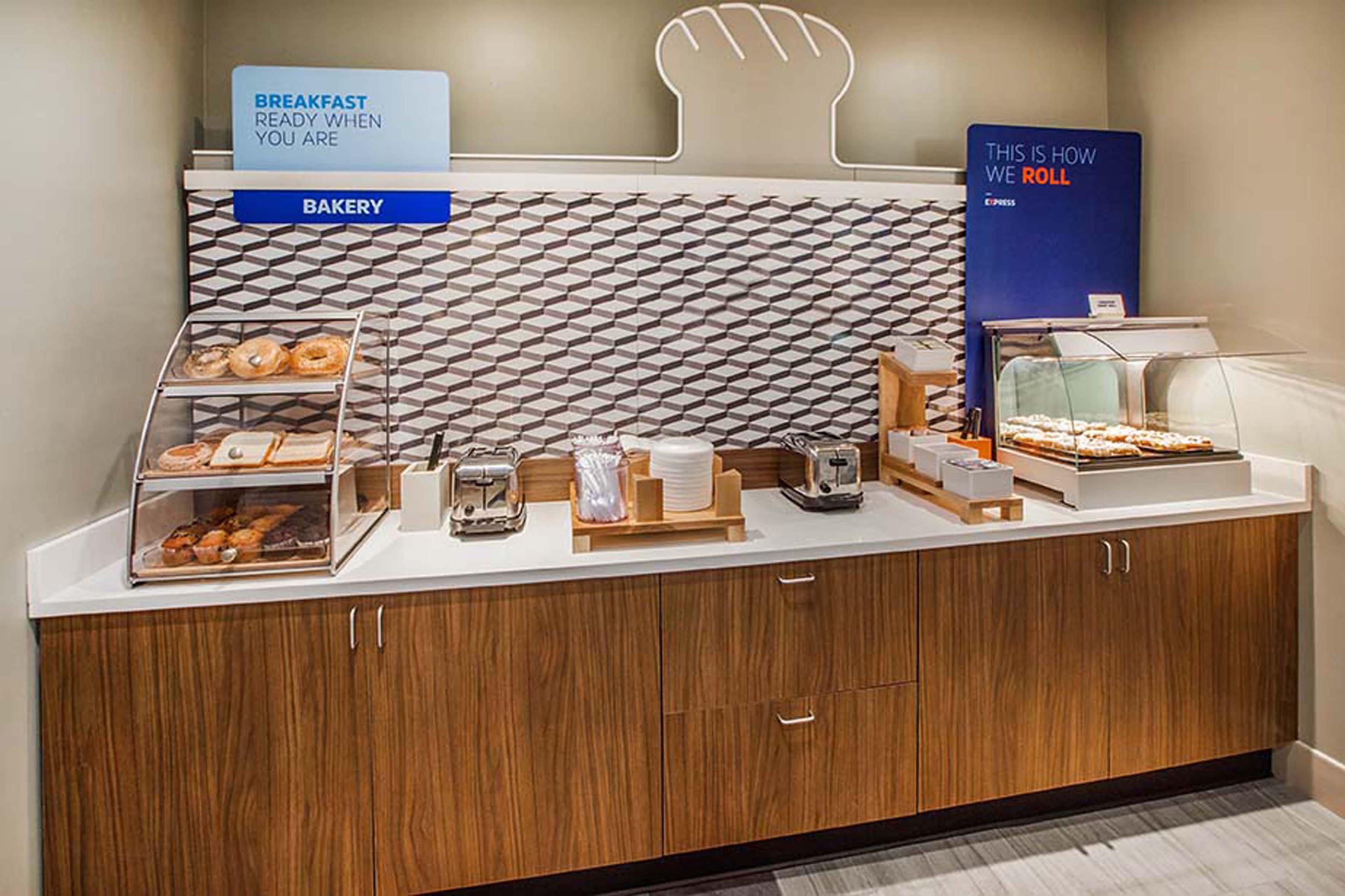 Holiday Inn Express & Suites Toledo South - Perrysburg By Ihg Exteriör bild