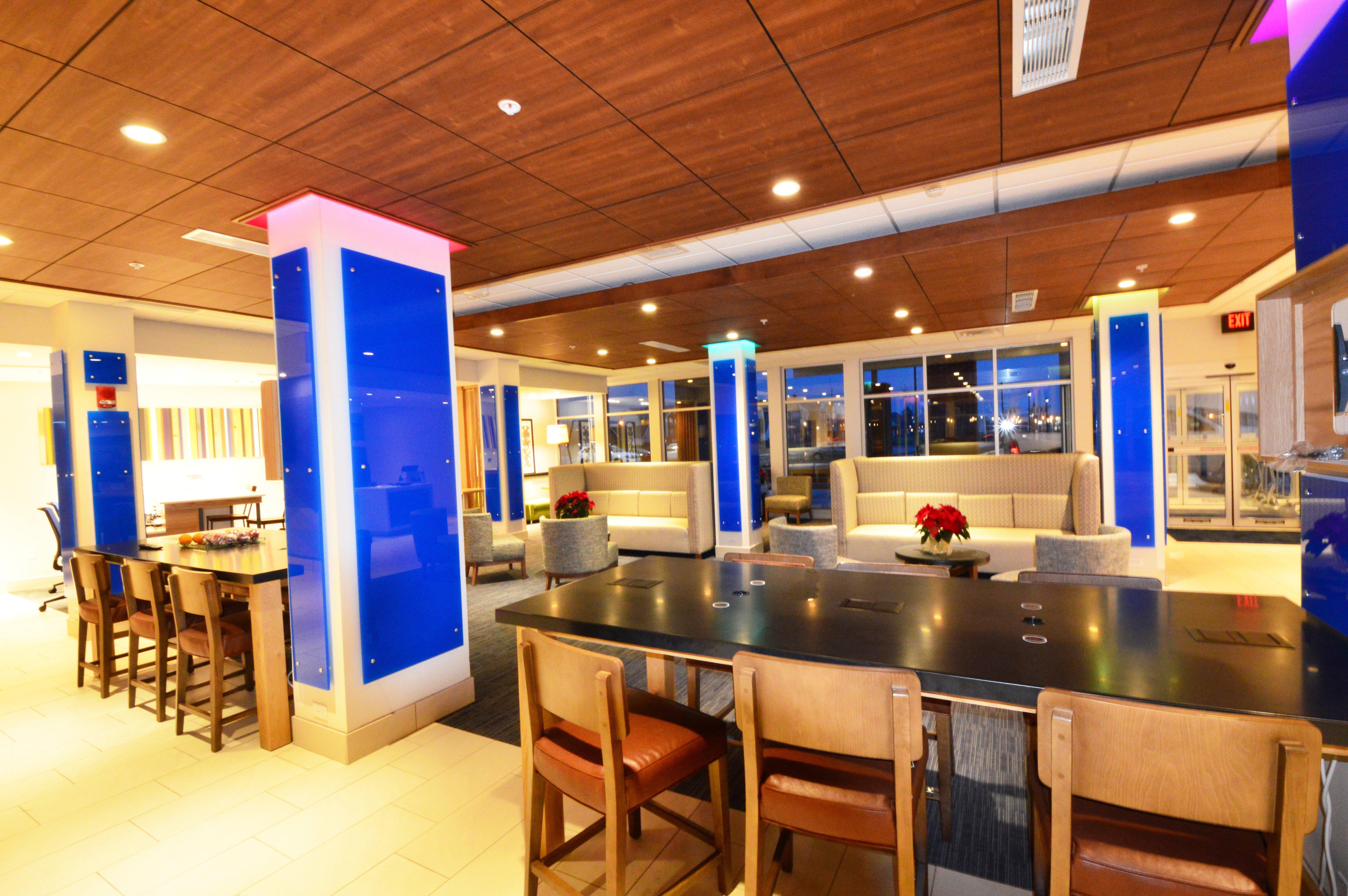 Holiday Inn Express & Suites Toledo South - Perrysburg By Ihg Exteriör bild
